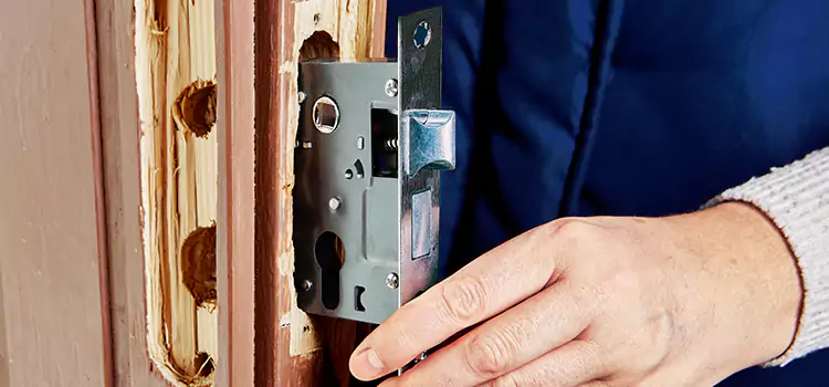 Garage Door Lock Replacement Southaven